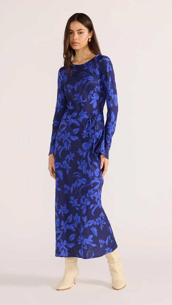 gianna maxi dress Blue Floral Bias LS length elongates the frame COLOR:PINE x-mappingIndex:21114-40417 Vintage Vibes Modcloth Christmas