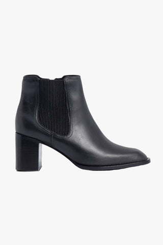 Eleanore Heeled Black Leather Chelsea Boot ACC Shoes - Boots Nude   