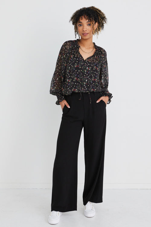 Jade Black Meadow Floral Shirred Ls Blouse WW Top Ivy + Jack   