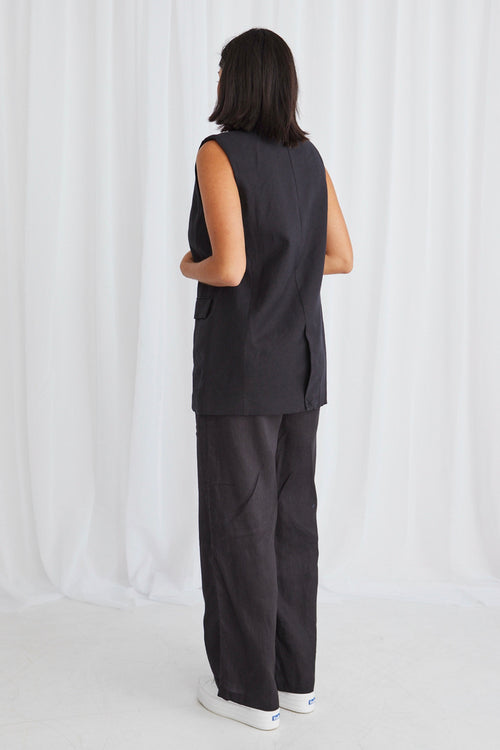 Shop Black Pleated Linen Pant Online