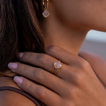 gold ring with rose quartz 