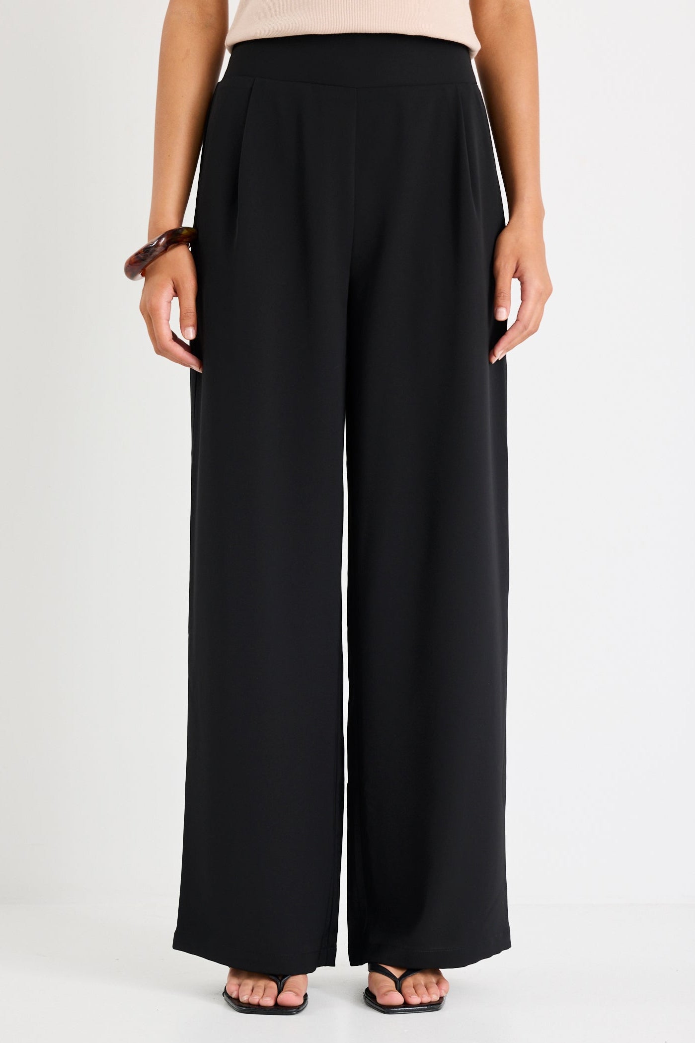 CobbleTaupeTank_GuardianBlackP