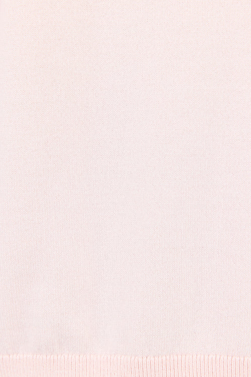 Solid light pink color swatch