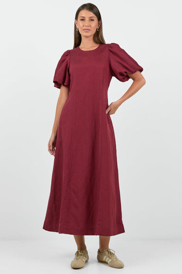 midi dress meaning in english Dress length makes the look From mini to maxi, each length creates a different vibe. Save this guide for effortless styling Follow for more chic outfit inspo