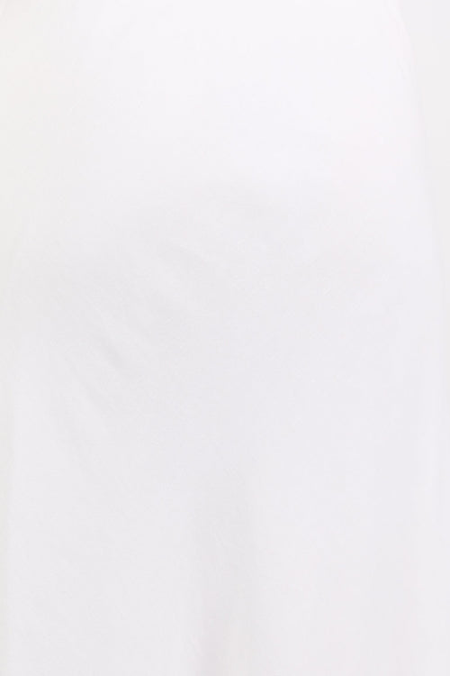 Solid light gray color swatch