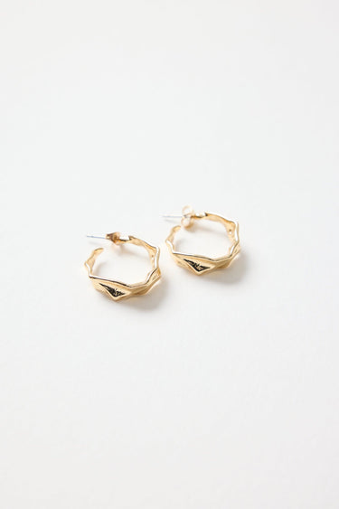 gold earrings