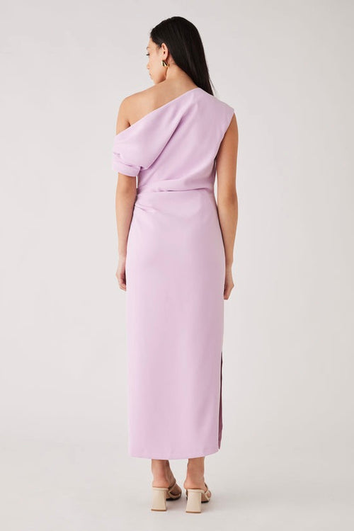 model wears a off the shoulder lilac midi dress