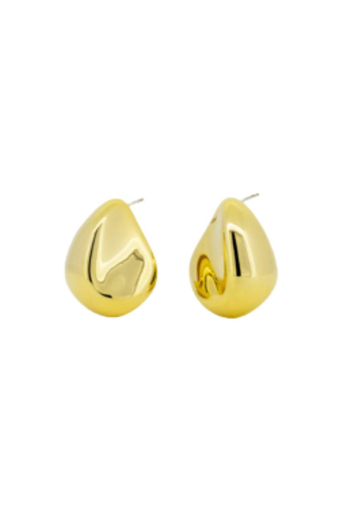 gold earrings