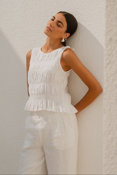 Impulsive Ivory Linen Shirred Sleeveless Top