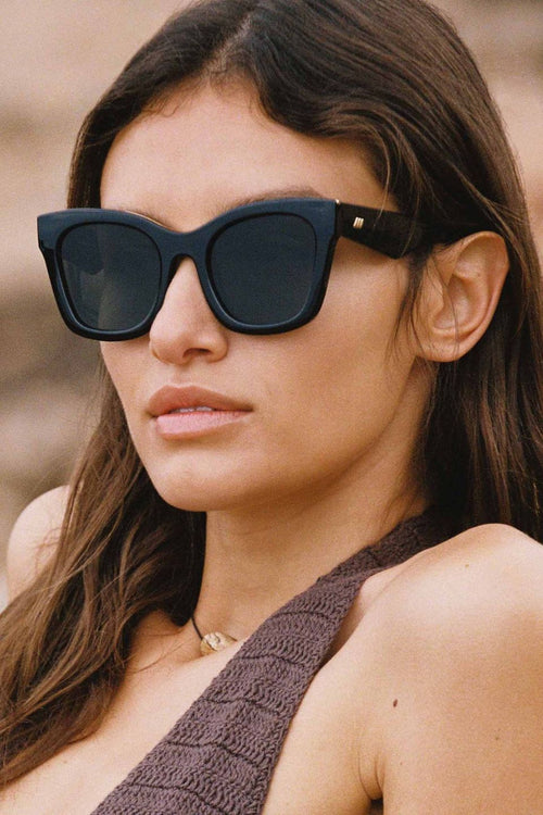Showstopper  Round Black Khaki Mono Lens Sunglasses ACC Glasses - Sunglasses Le Specs   