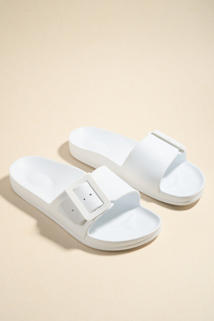 Cool White Single Buckle Slides | Flo & Frankie