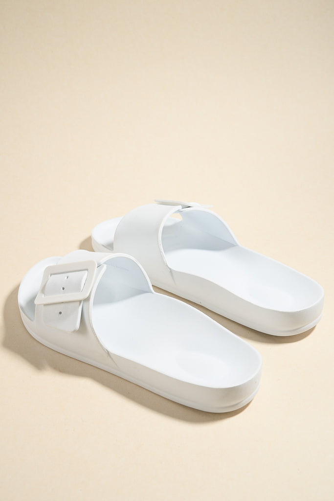 Cool White Single Buckle Slides | Flo & Frankie