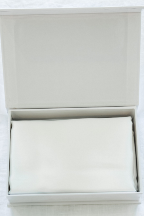 100% Silk Beauty Pair Pillowcases Clean White 48x73cm HW Linen - Teatowel, Table, Bedding, Towel Home Lab   