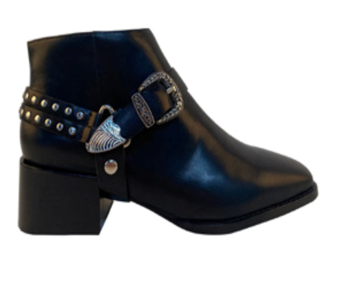 Cole Black Leather Boot with Silver Buckle ACC Shoes - Boots Solsana   